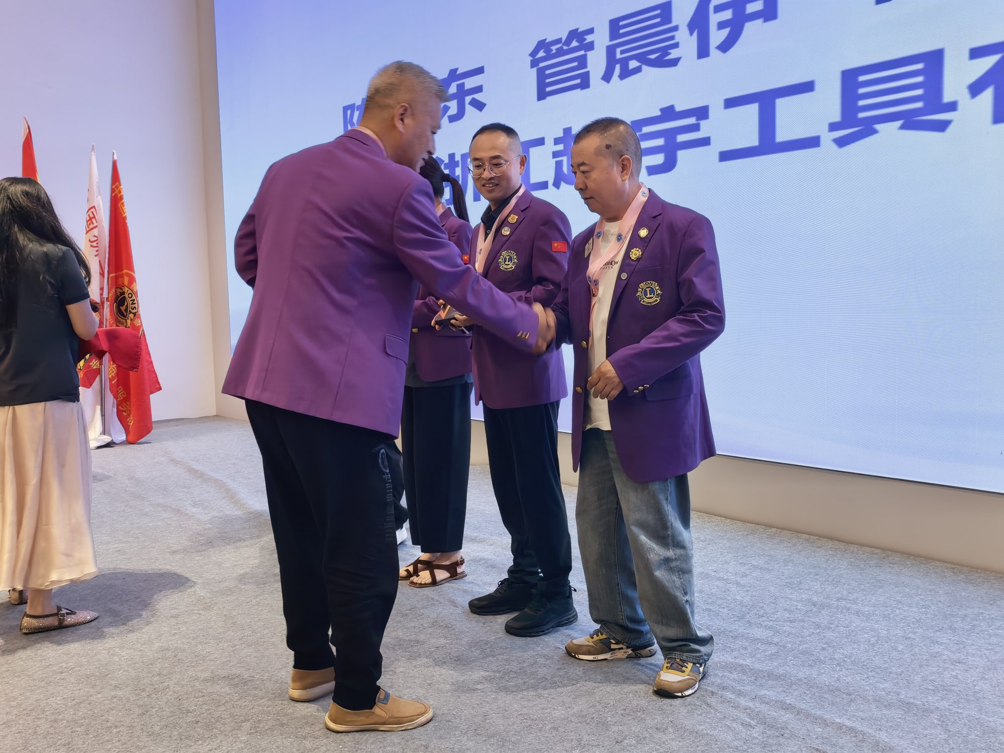 照片