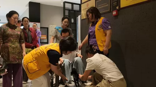 照片