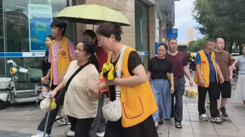照片