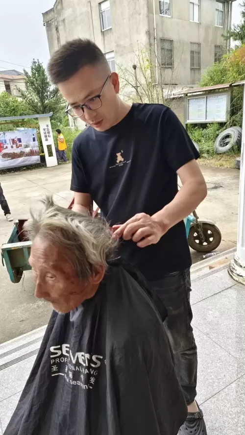 照片