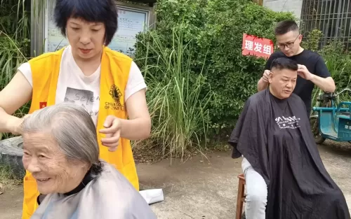 照片