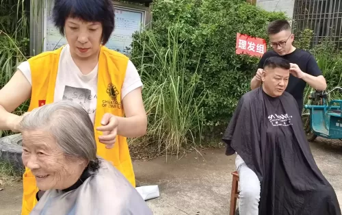 照片