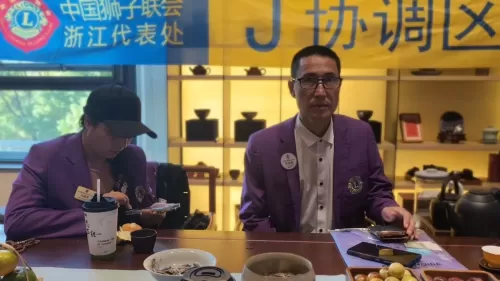 照片