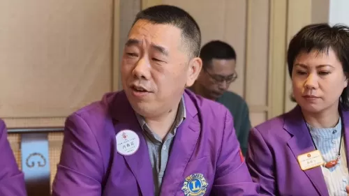 照片