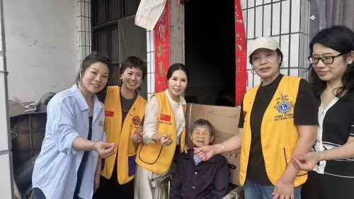 照片