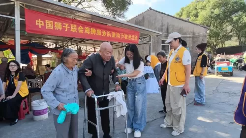 照片