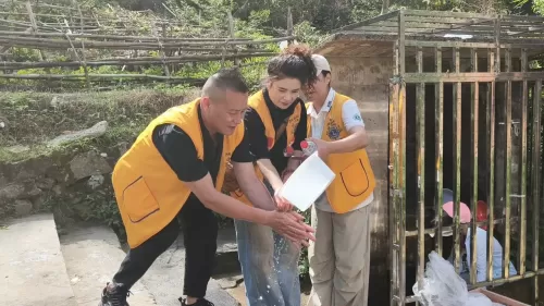 照片