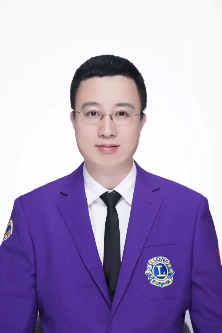 童亚彬